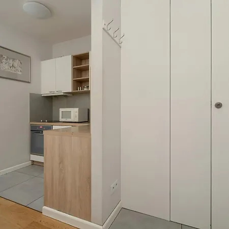 Jesionowa 37 Elegancki I Parking By Renters Appartamento Breslavia