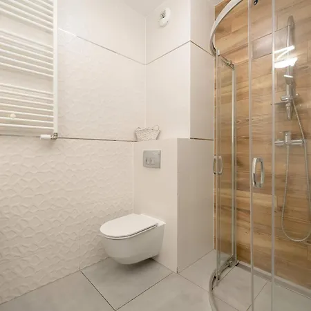 Jesionowa 37 Elegancki I Parking By Renters * Wrocław